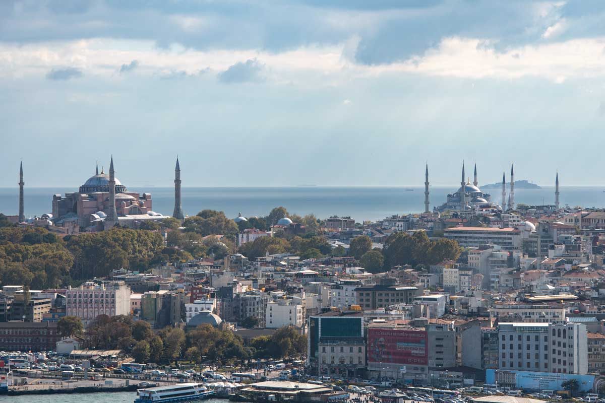 panorama-of-Istanbul-with-couldy-sky