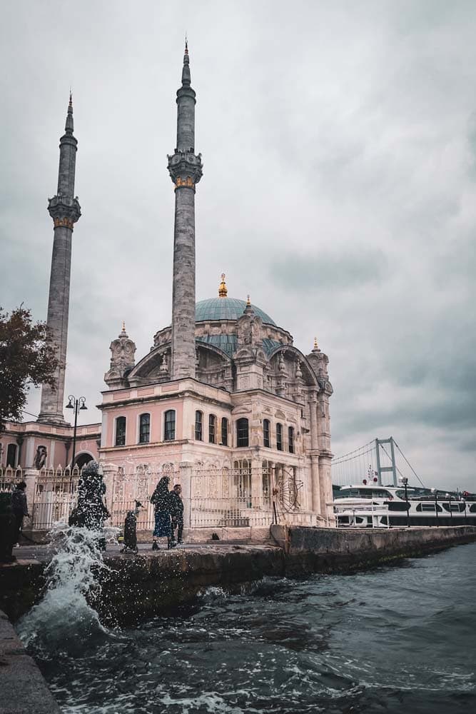 3-days-in-istanbul-ortakoy-mosque