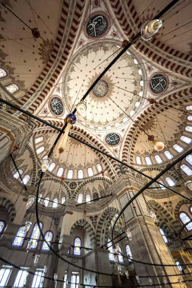 inside-fatih-mosque