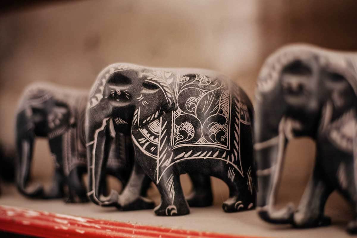 elephant-figurines-close-up