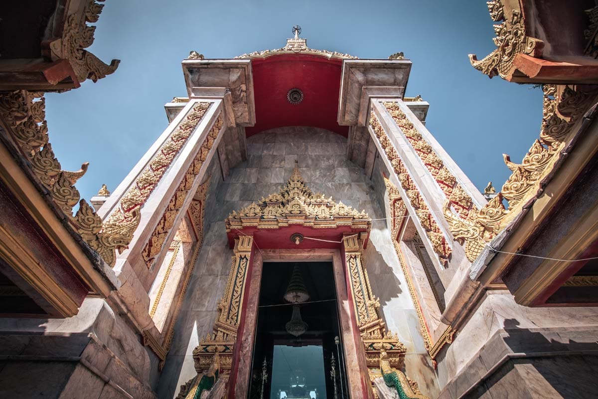 phuket-itinerary-wat-chalong-entrance