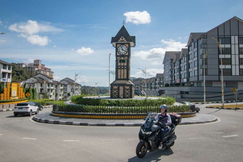 The Ultimate Cameron Highlands Itinerary 2024   Cameron Highlands Itinerary Roundabout In Brinchang 800x533 