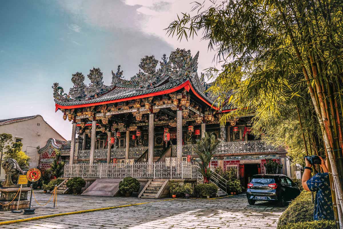 chinese-temple-surrounded-by-bamboo