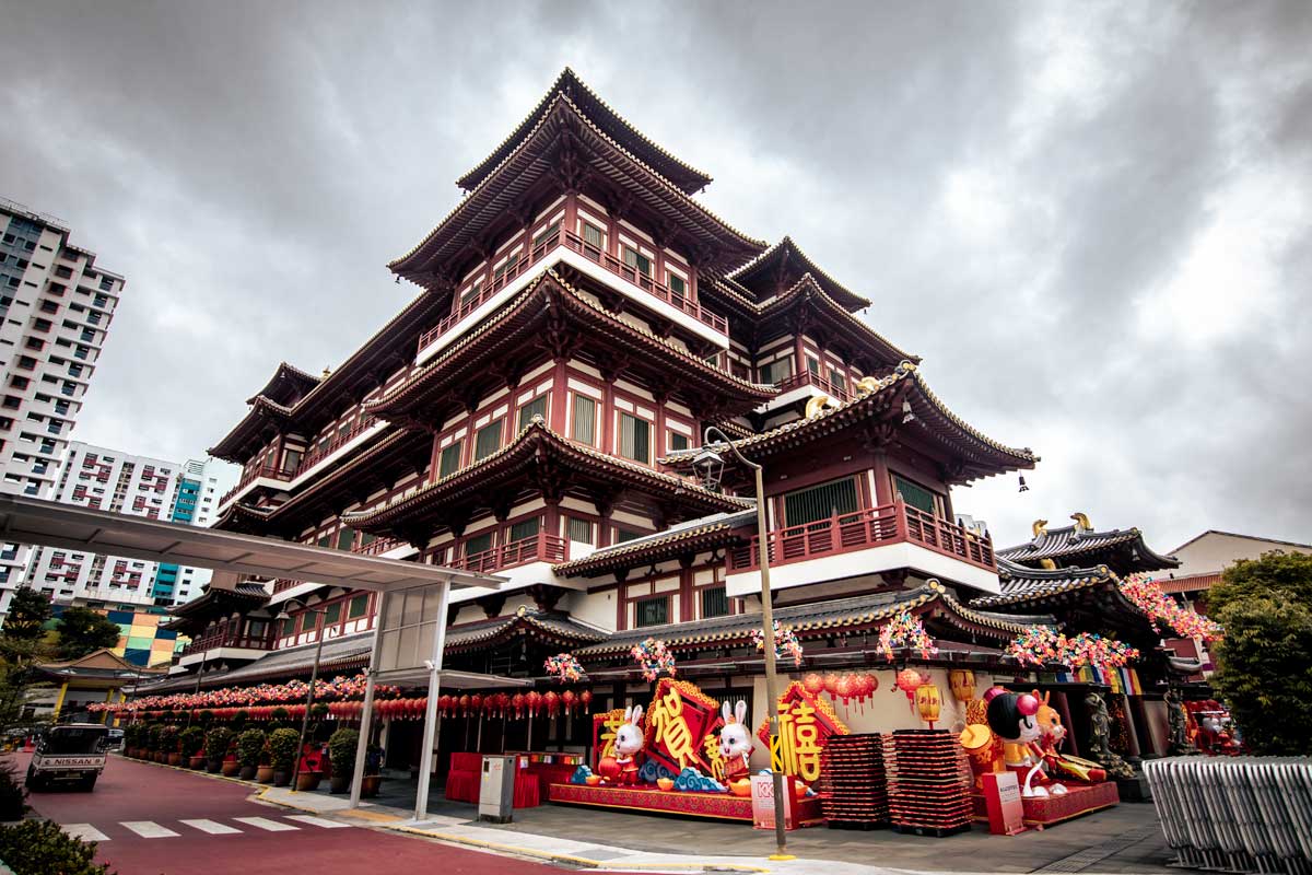 singapore-itinerary-guddha-tooth-temple-facade