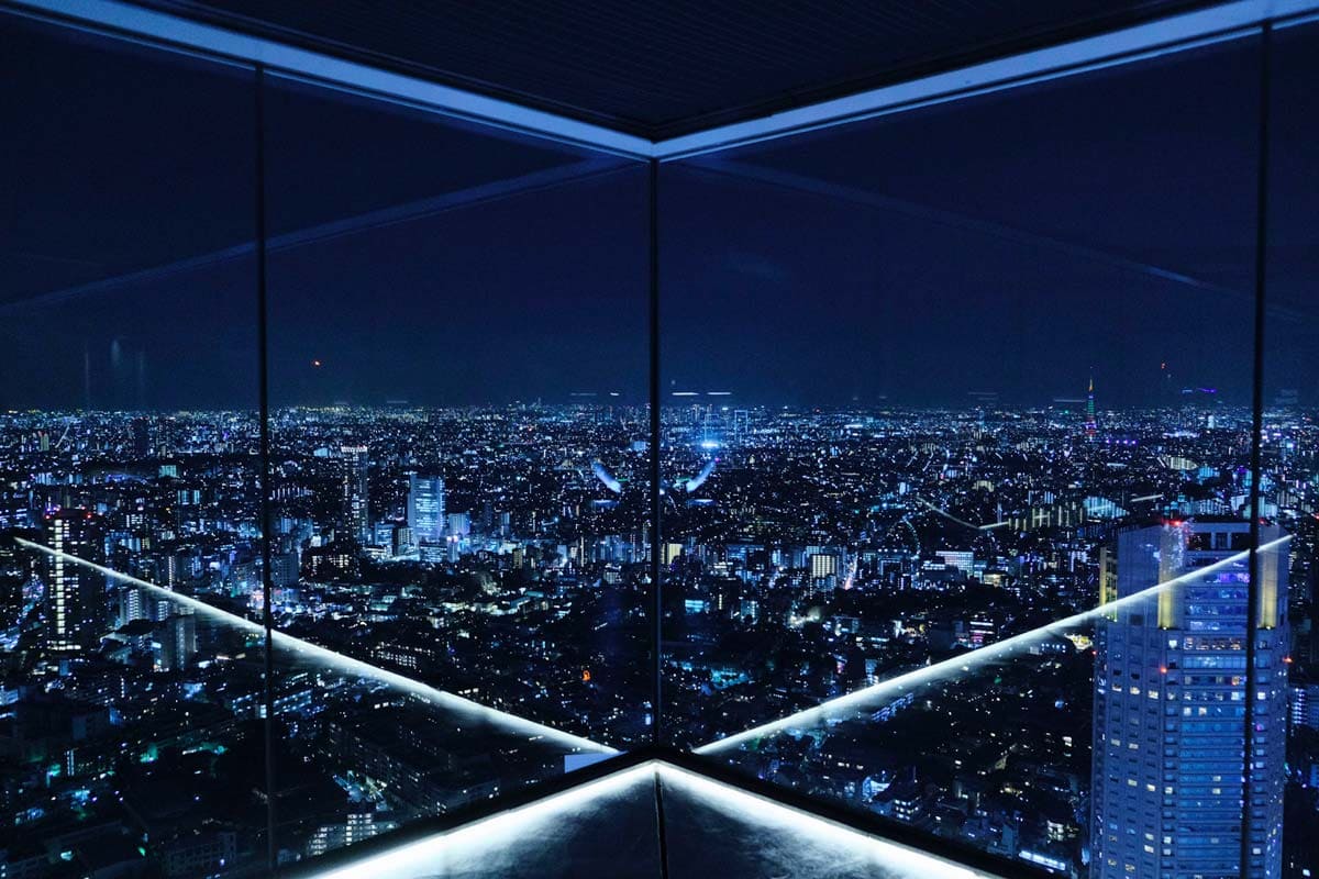 panoramic-view-at-night-in-Tokyo